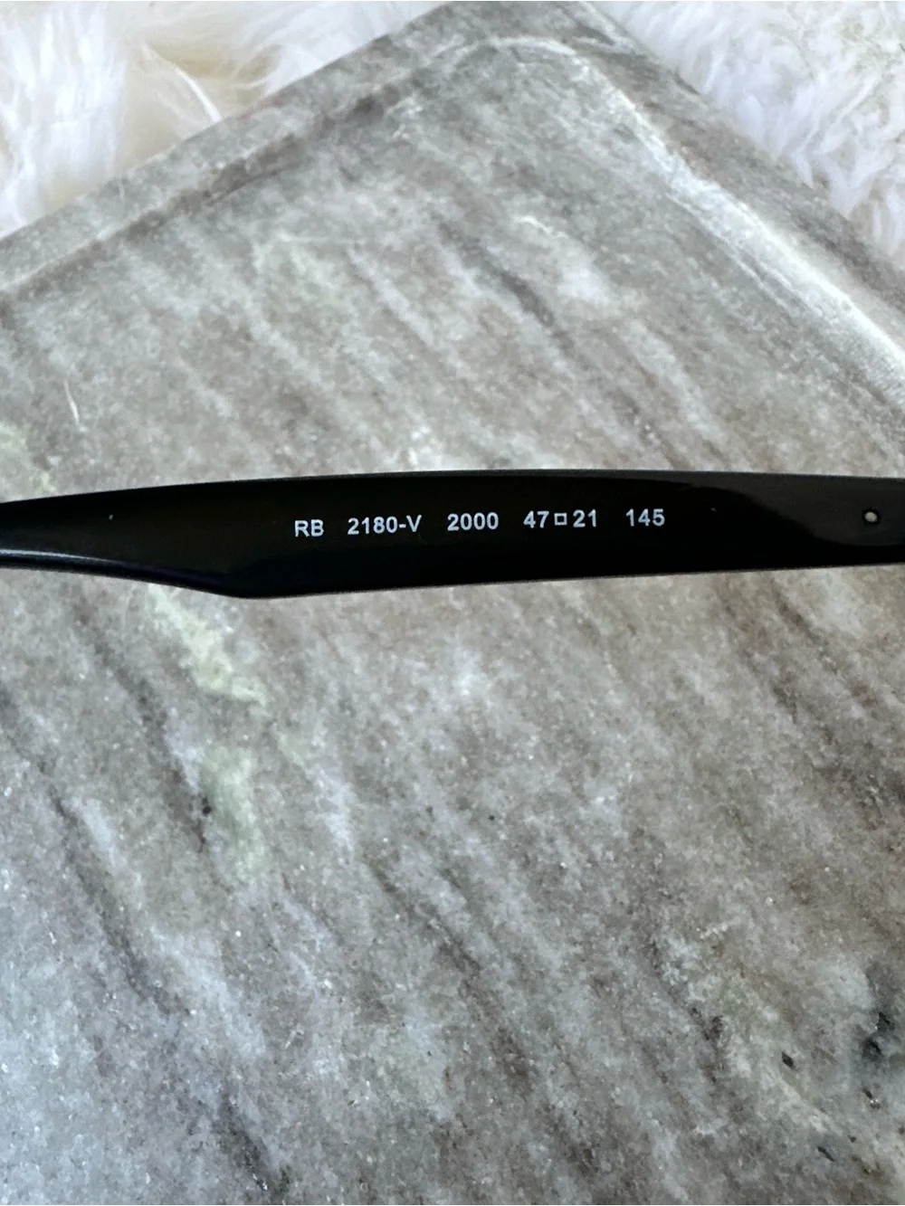 Ray-Ban Black Round Frame Glasses
